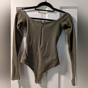 Good American halfzip bodysuit (size 1)- NWT